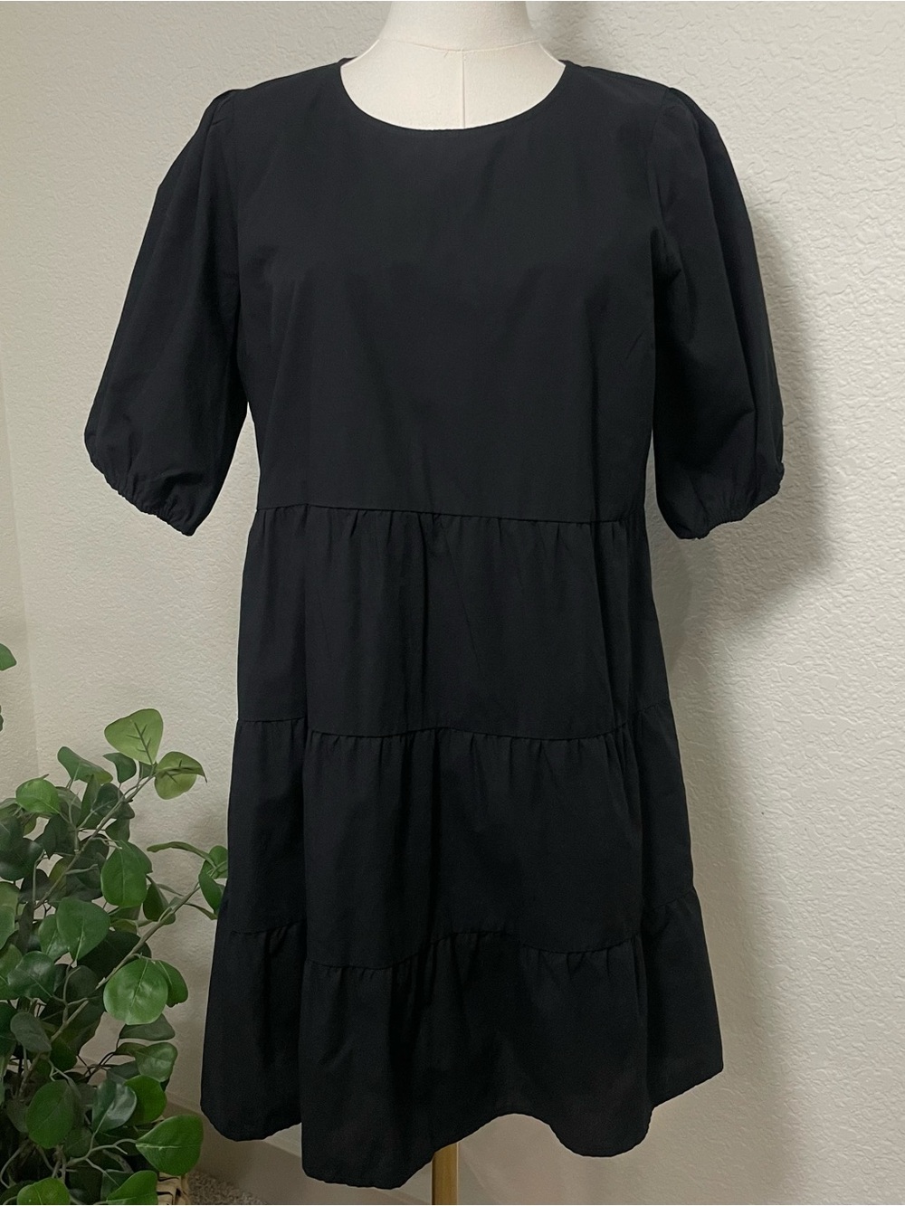 Abercrombie & Fitch Black Tiered Mini Dress Puff Sleeve Women’s Small NWT
